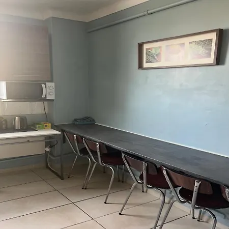 Ntes 3p Box Gratuit 1 A 6 Pers Linge Fourni * Rezé